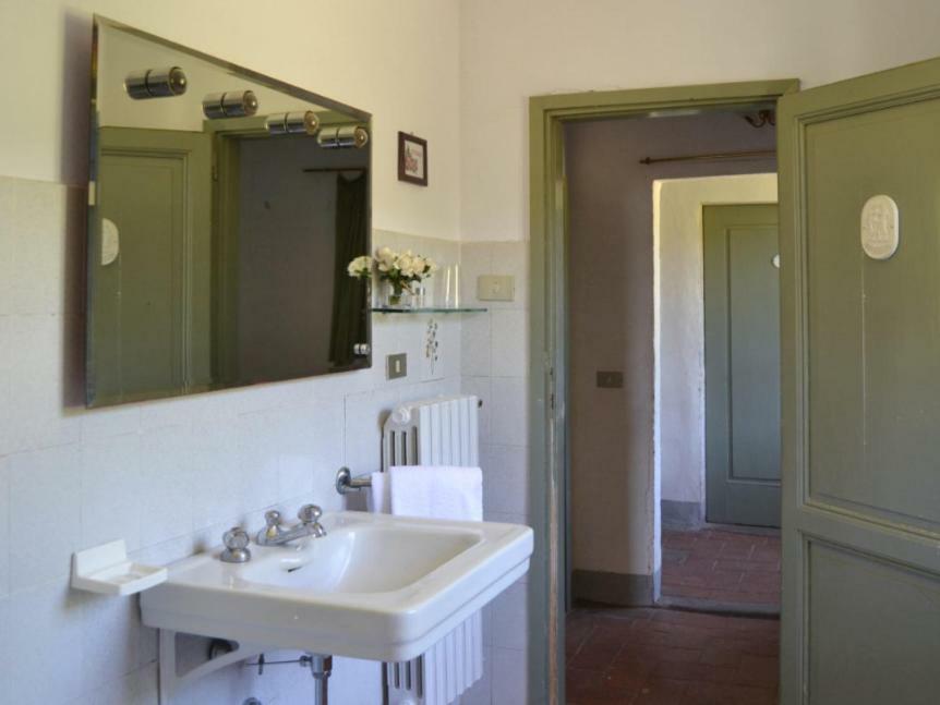 Locanda Di Praticino Rufina ภายนอก รูปภาพ